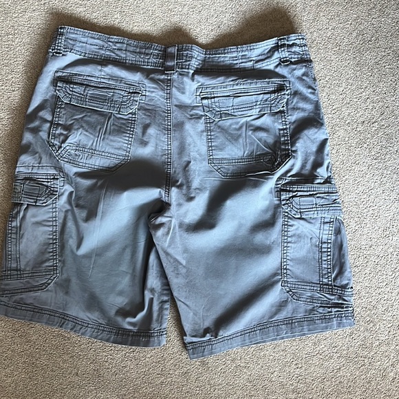 Gray Unionbay  cargo shorts - Picture 6 of 9